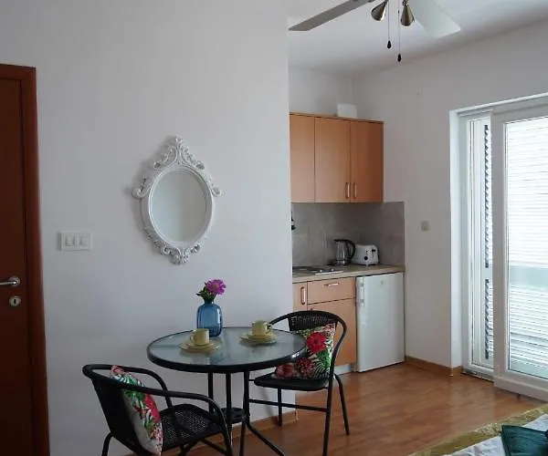 Apartmanhotel Proxima Mastrinka