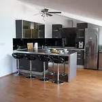 Proxima Aparthotel Mastrinka