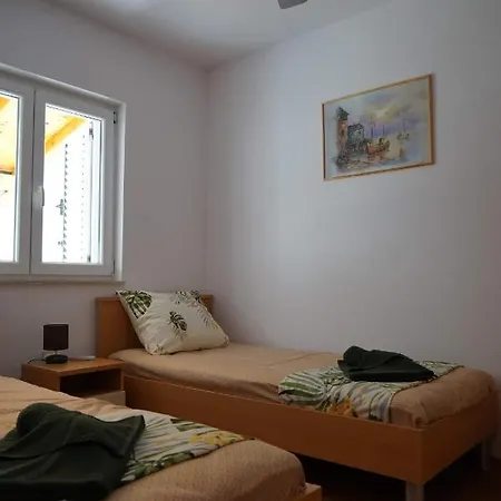 Proxima Aparthotel *