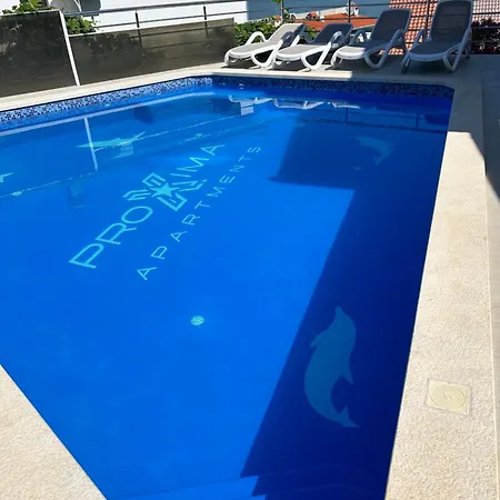 Proxima Aparthotel Mastrinka