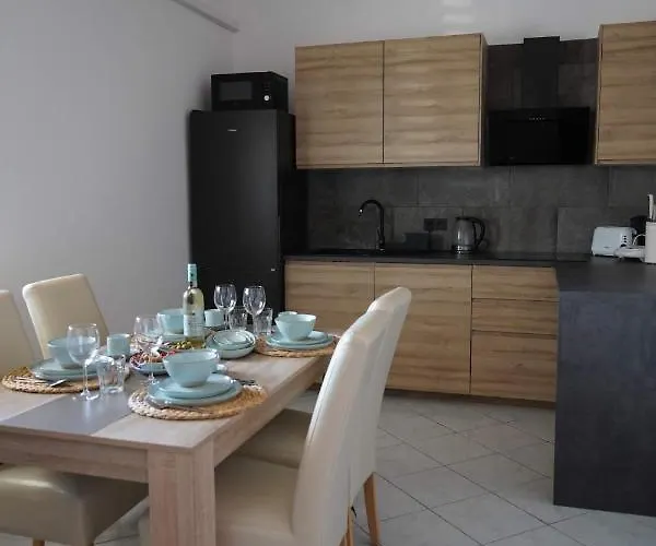 Proxima Aparthotel