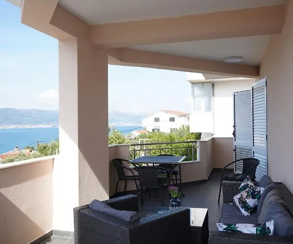 Proxima Aparthotel *