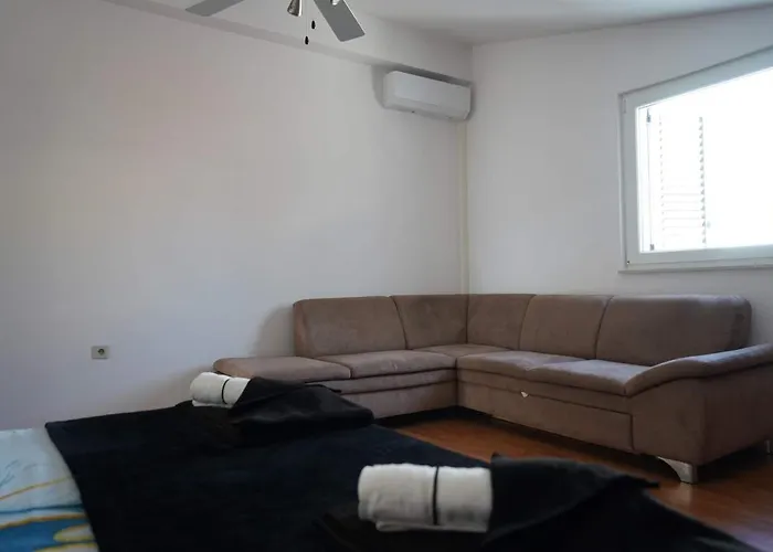 Aparthotel Proxima *