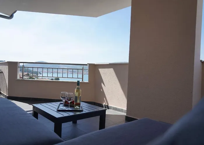Proxima Aparthotel *